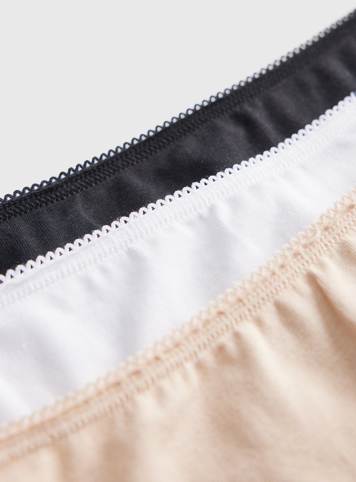 Mono & Nude Thongs 7 Pack 6 - Image 3 thumbnail